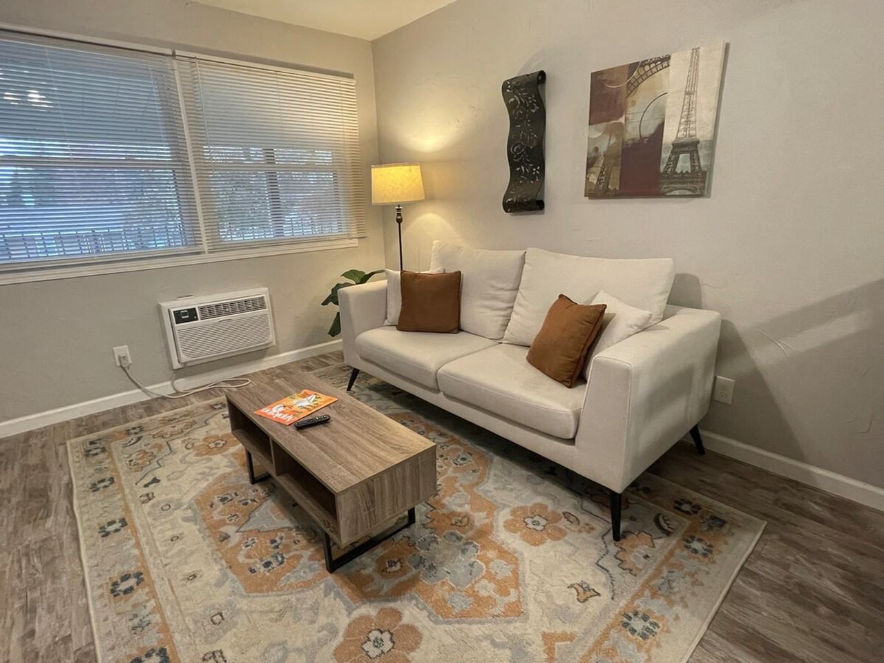 915 W Weiland Ave #1296524P - Photo 7 of 21