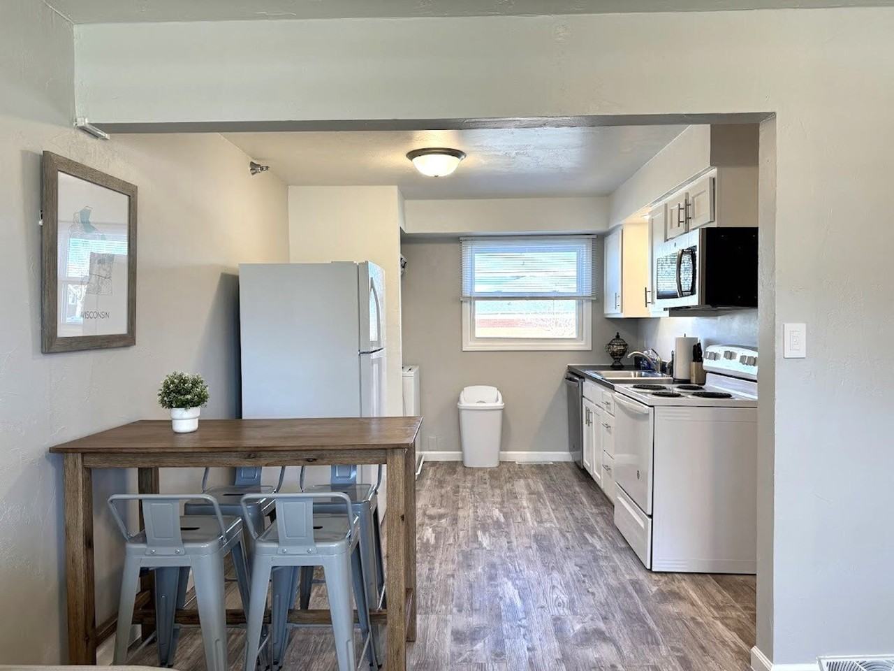 826 W Weiland Ave #1296533P - Photo 7 of 20