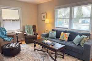 featured image of 810 E Pershing St