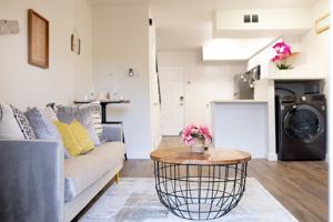 featured image of 619 S Cedar St