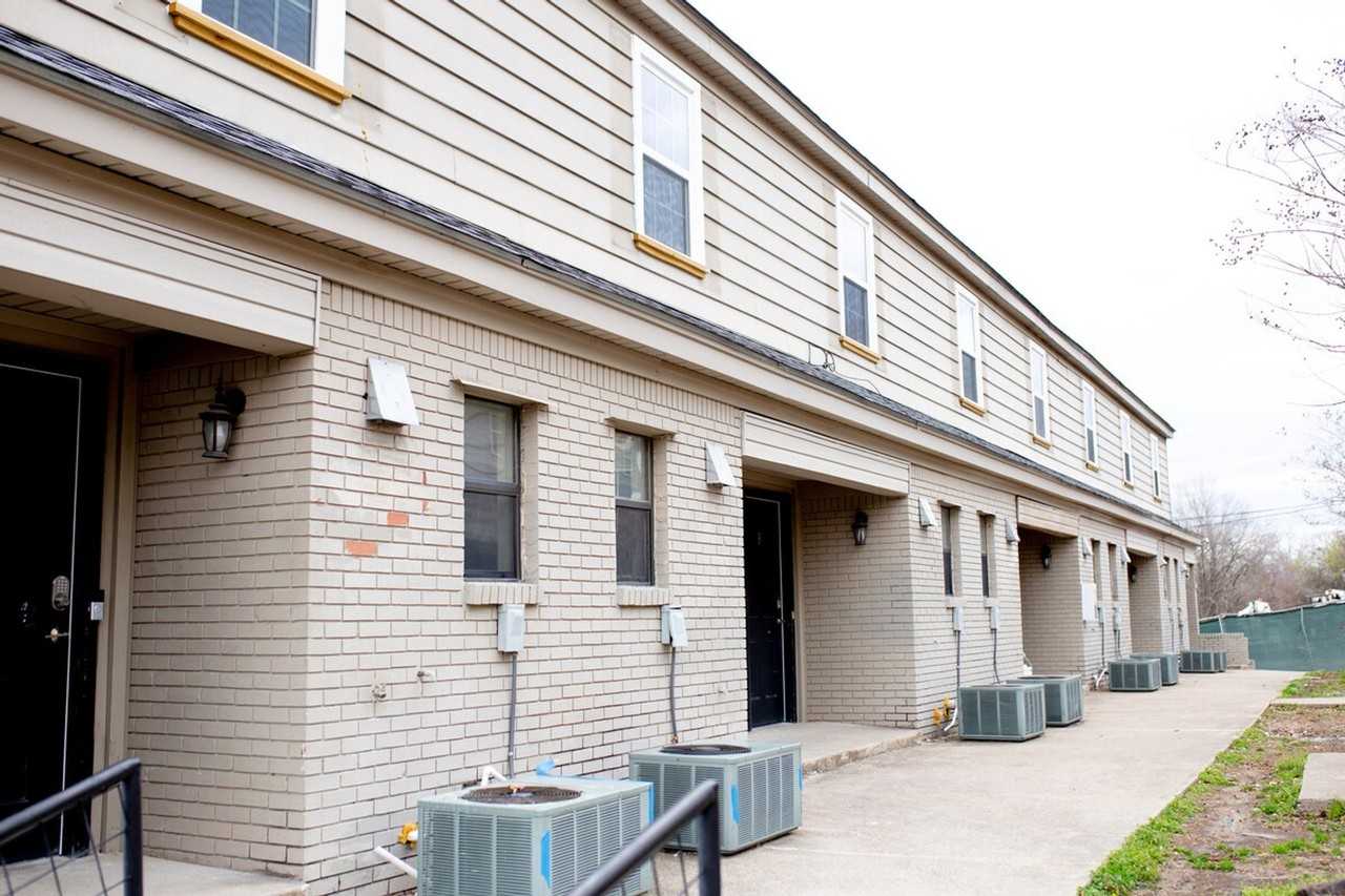 624 S Cedar St #1296538P - Photo 6 of 16