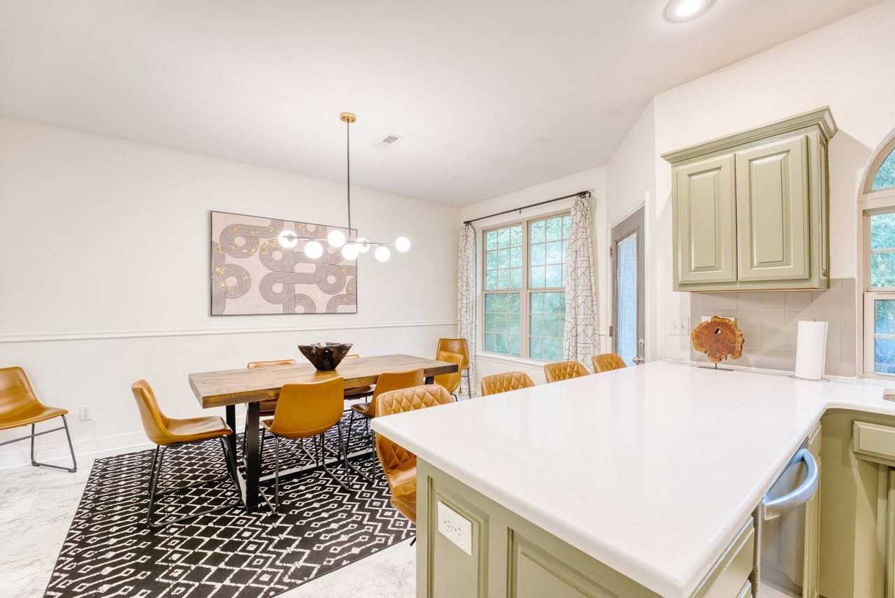 1517 Nw Belle Royal Ct #1297037P - Photo 2 of 31