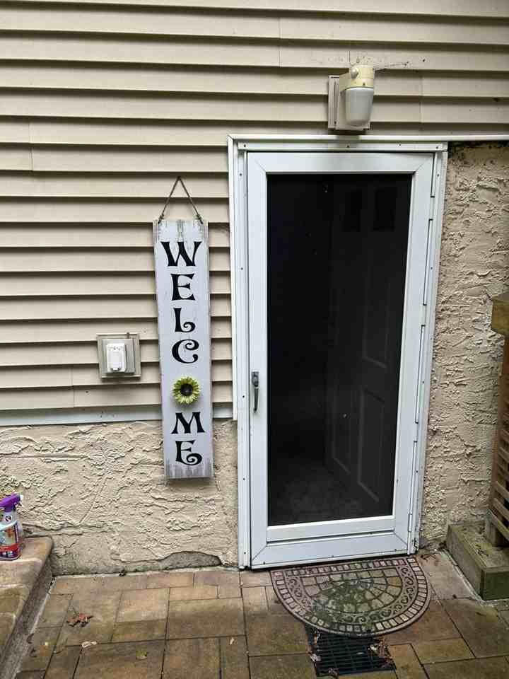 15 Sparrow Lane - Photo 2 of 11