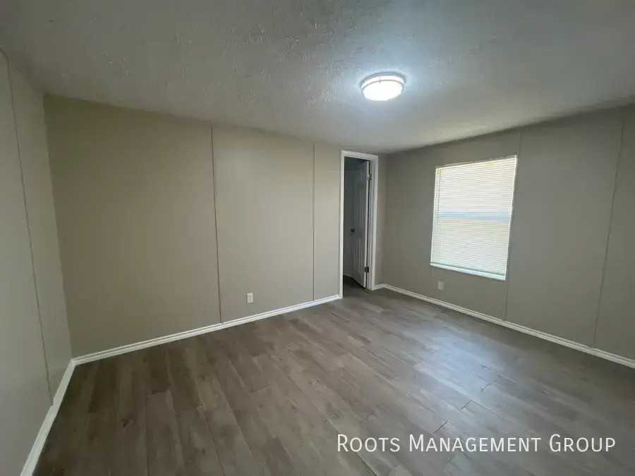 315 E 18th Pl #129 - Photo 7 of 29