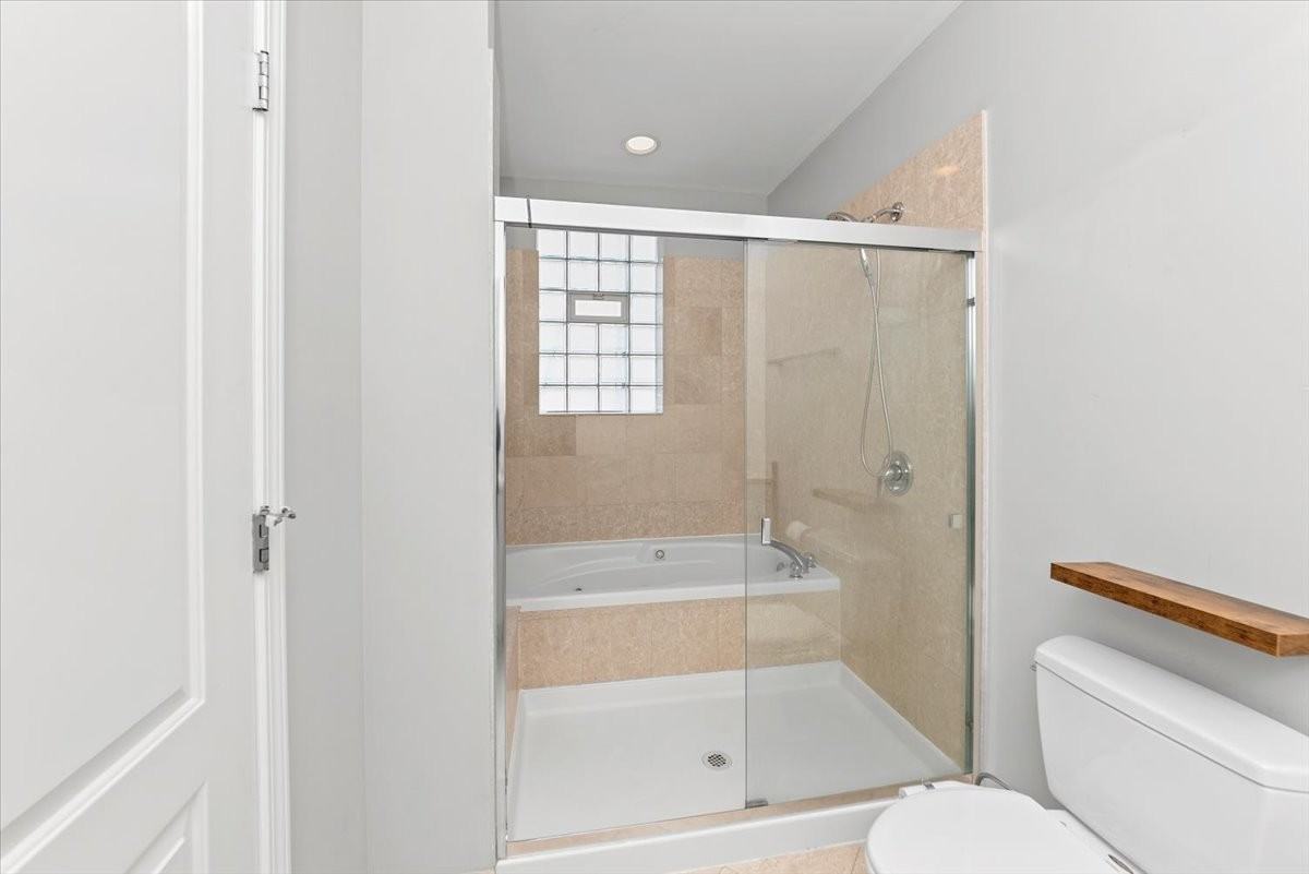 2020 W Pierce Ave #77 - Photo 7 of 10