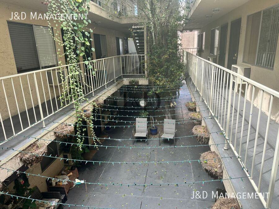 4260 44th Street #221 - Photo 4 of 15