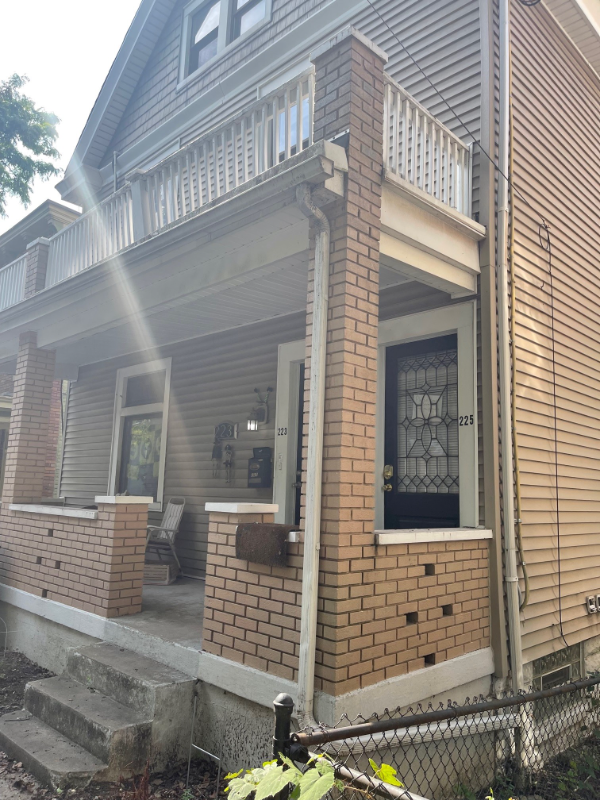 225 Emming St #2 - Photo 4 of 9