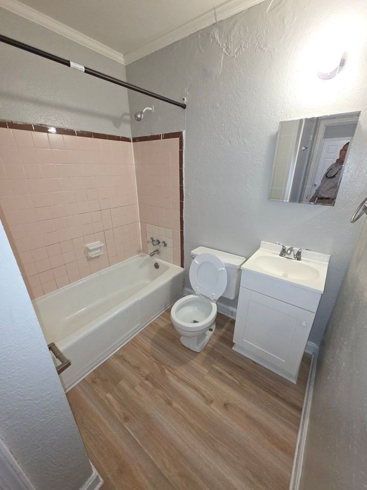 1340 Gray Ave #A - Photo 2 of 7