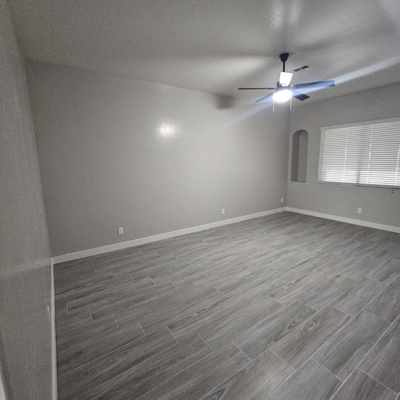 6606 S 50th Ave - Photo 3 of 50