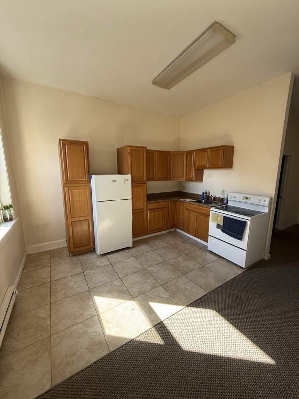 662 Main St #3 - Photo 3 of 6