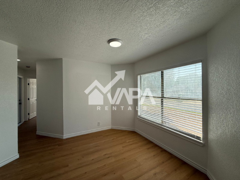 4103 Sunrise Glade Dr - Photo 2 of 14