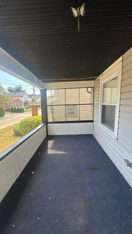 261 Navigation St - Photo 2 of 20