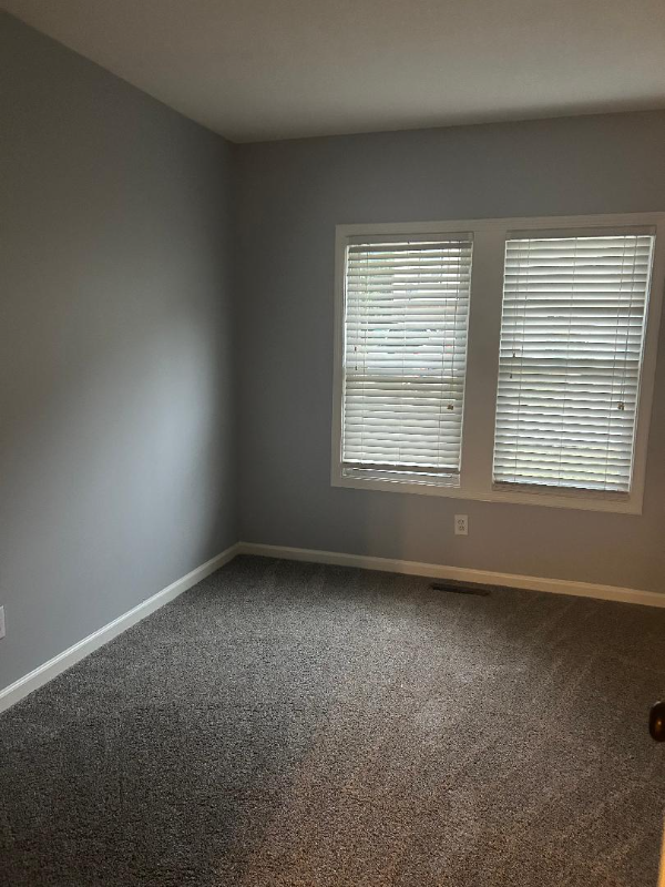 201 S Neconi Ave - Photo 3 of 9