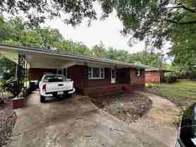 211 E Horah St - Photo 1 of 1