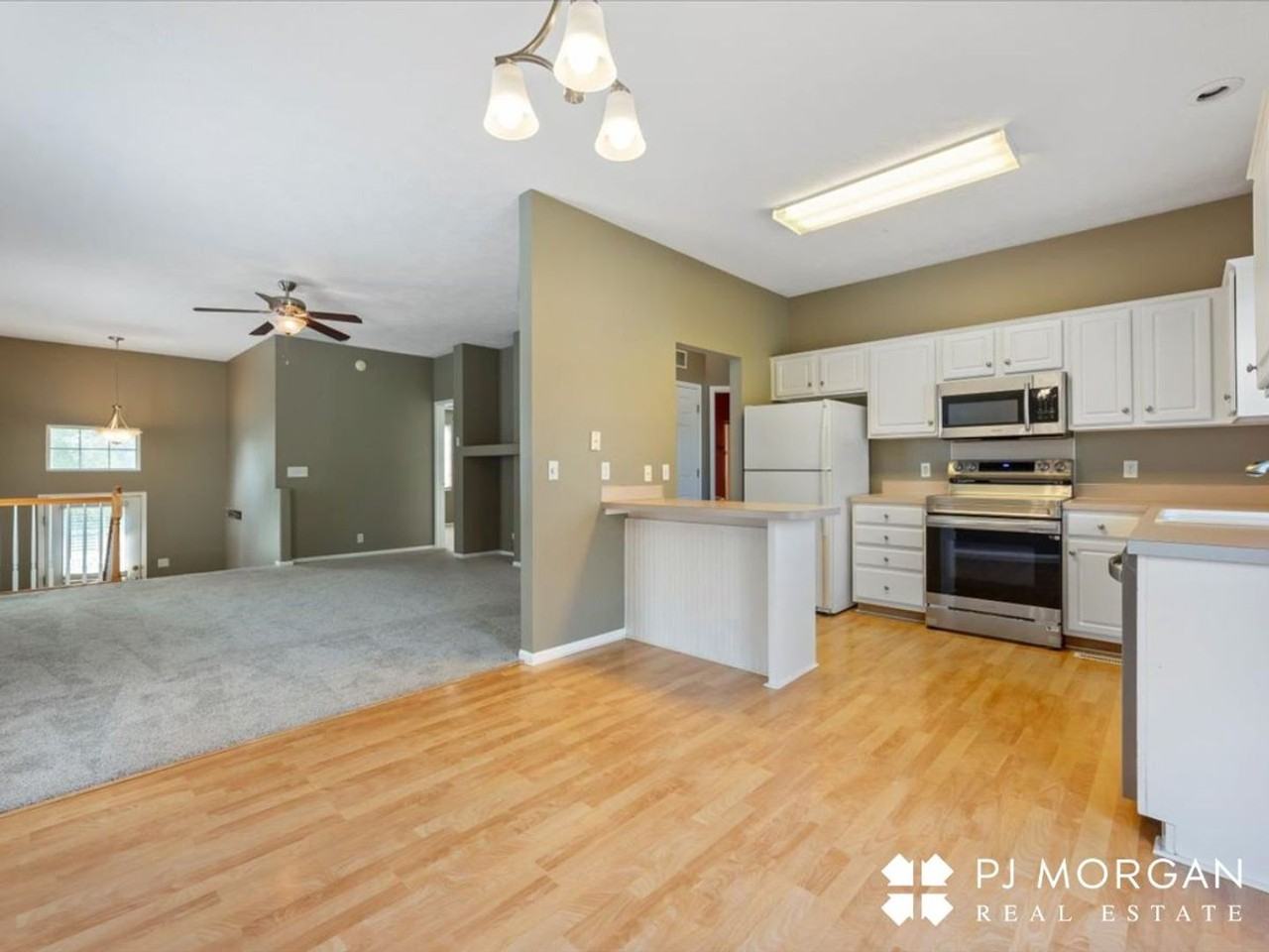 14464 Saratoga St - Photo 3 of 22