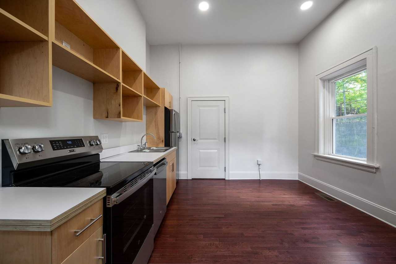 8K Built this apartment for YOU - Photo 7 of 13