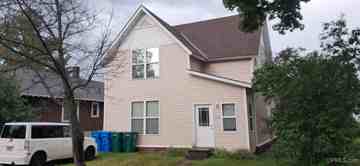 featured image of 376 Alger St #1