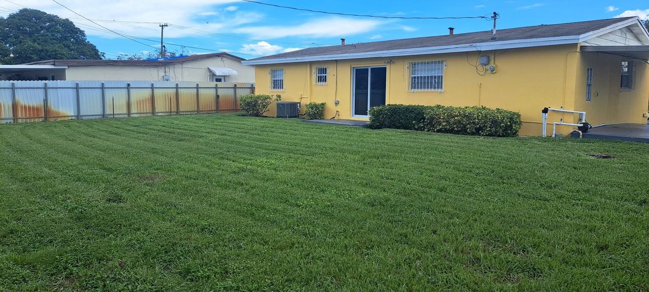 4935 Nw 182nd St #NA - Photo 4 of 18