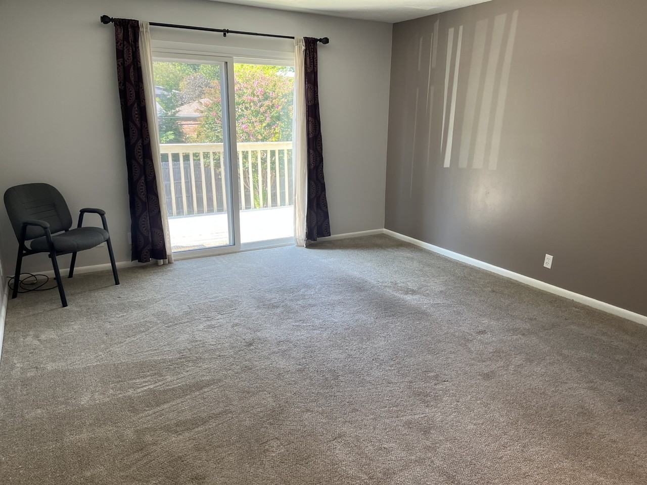 1935 Gardiner Ln #E75 - Photo 3 of 14