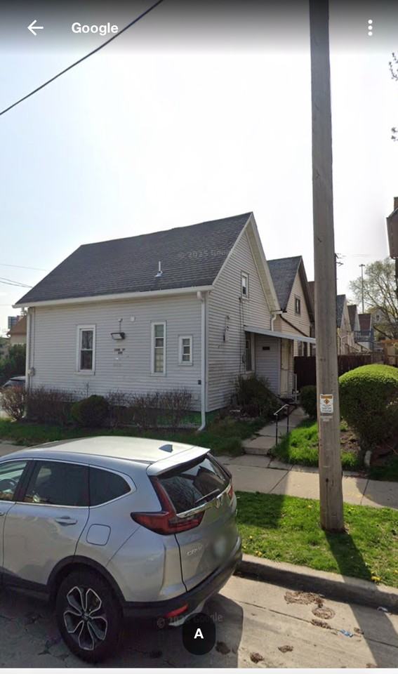 300 W Burnham St #NA - Photo 2 of 13