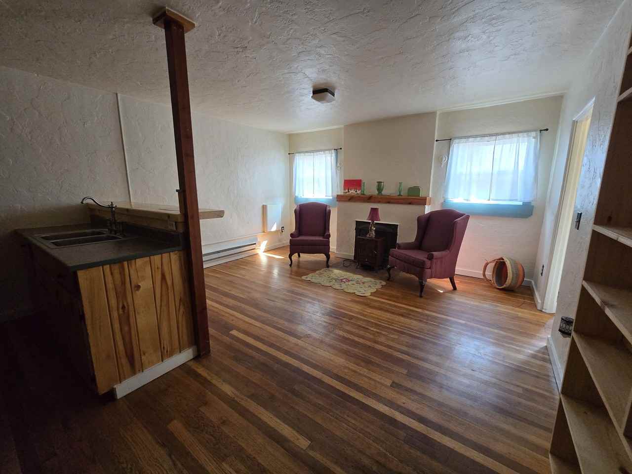 990 6th St #2 - Photo 5 of 11