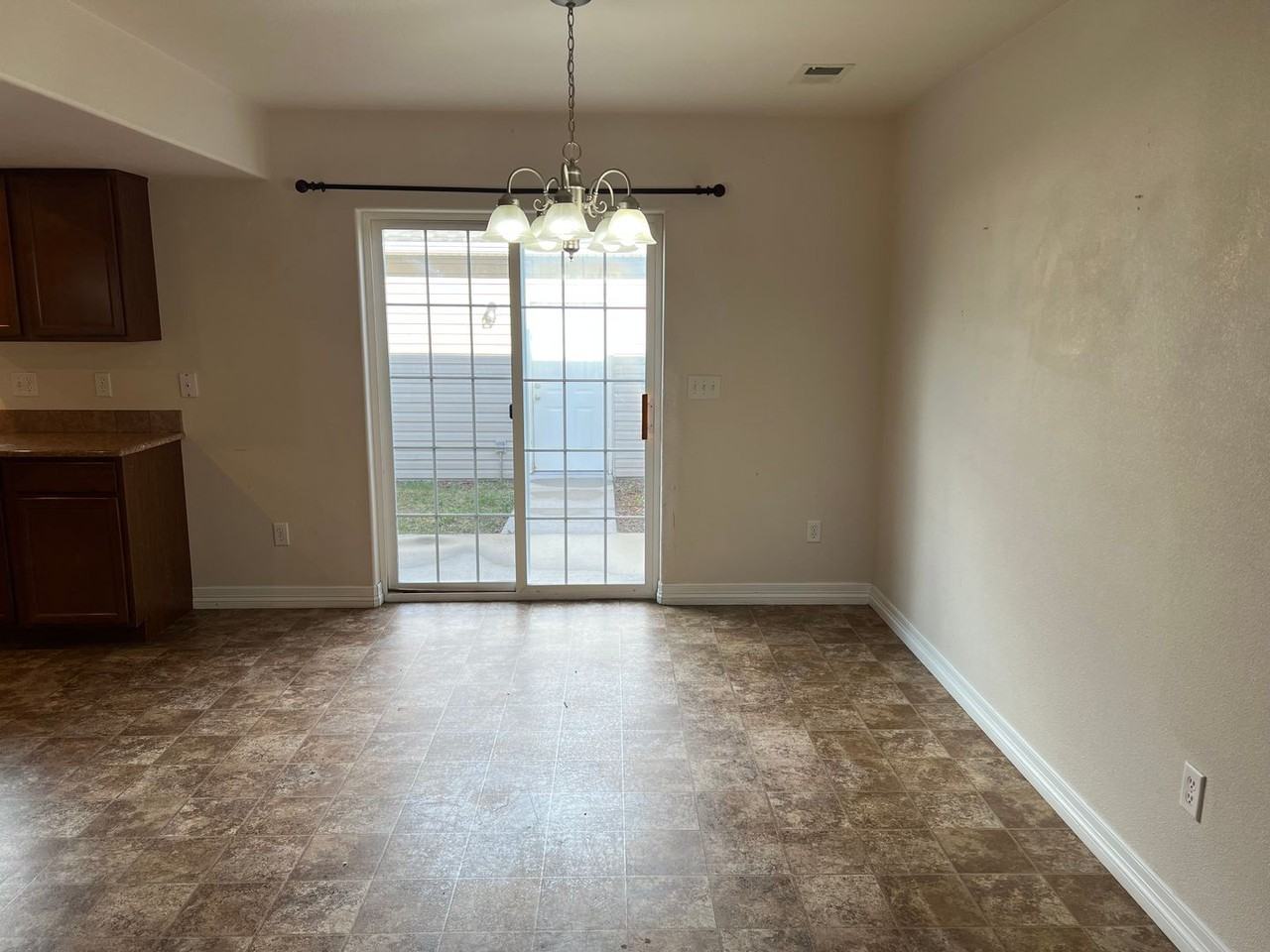 4809 Garnet Way - Photo 3 of 16