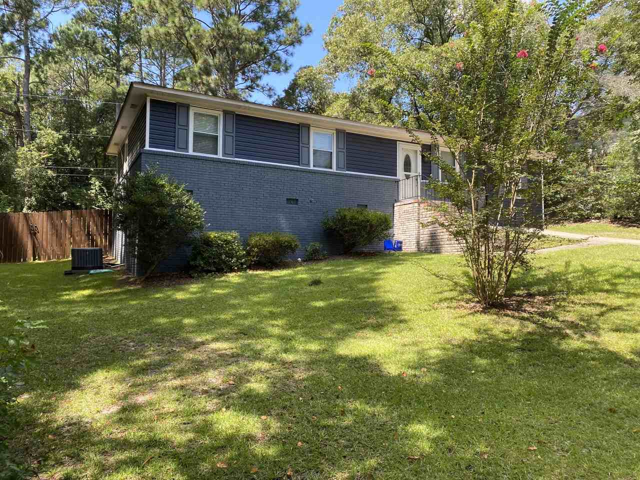 322 Westgate Dr #NA - Photo 3 of 19