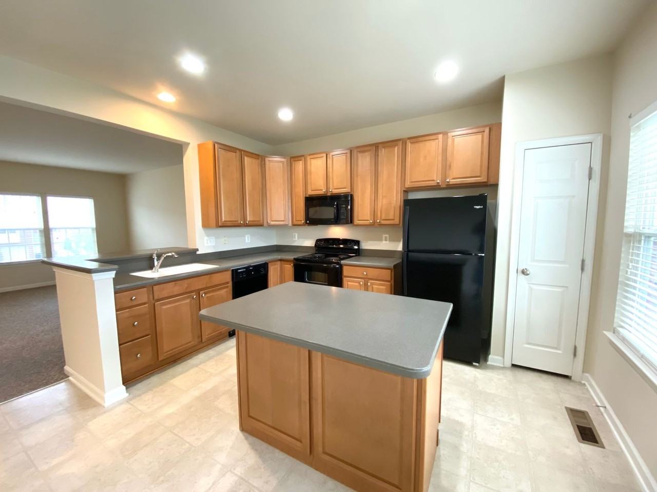 12477 Jackson Ave - Photo 3 of 20