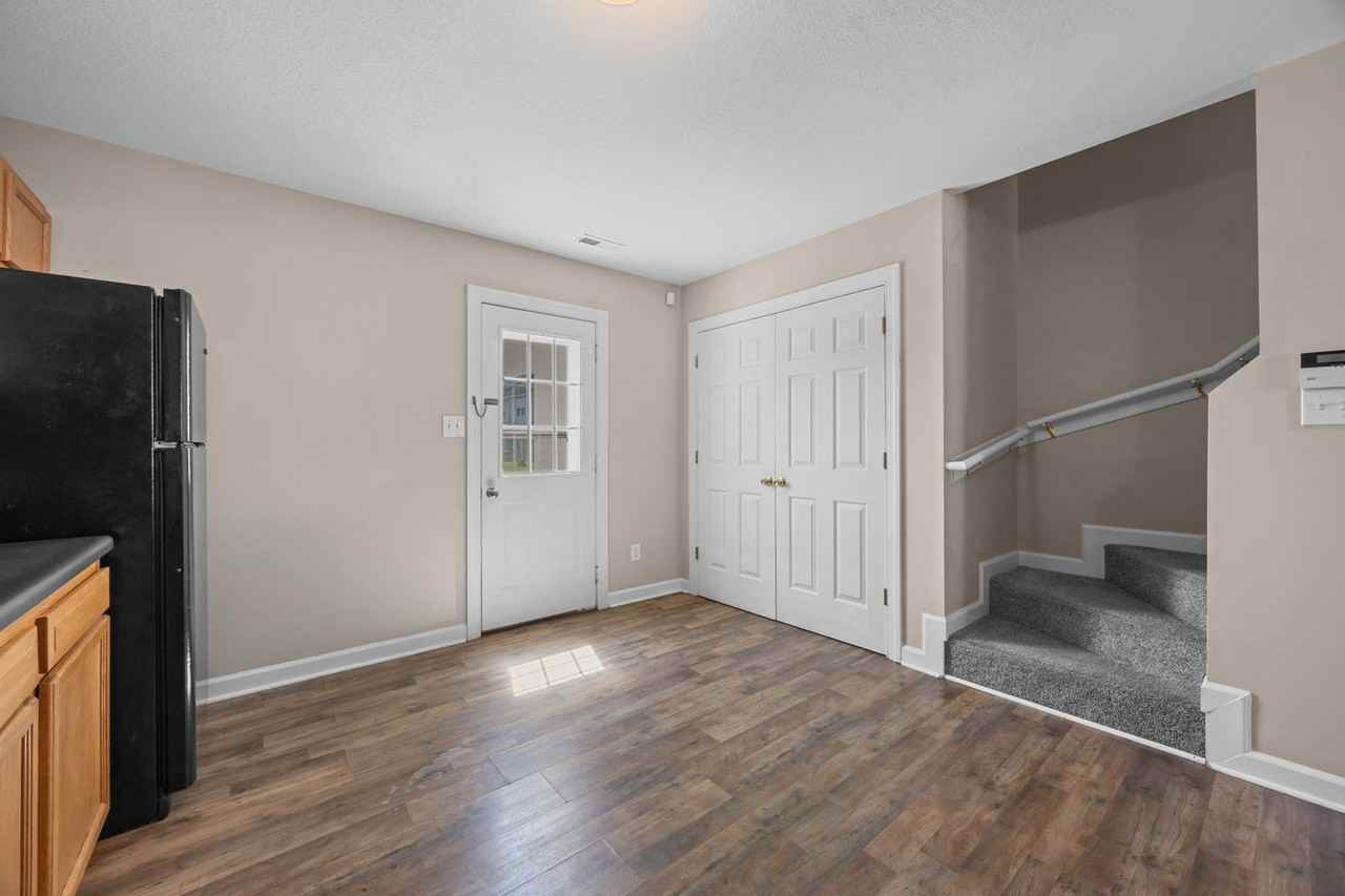 911 Springwood Dr - Photo 6 of 20