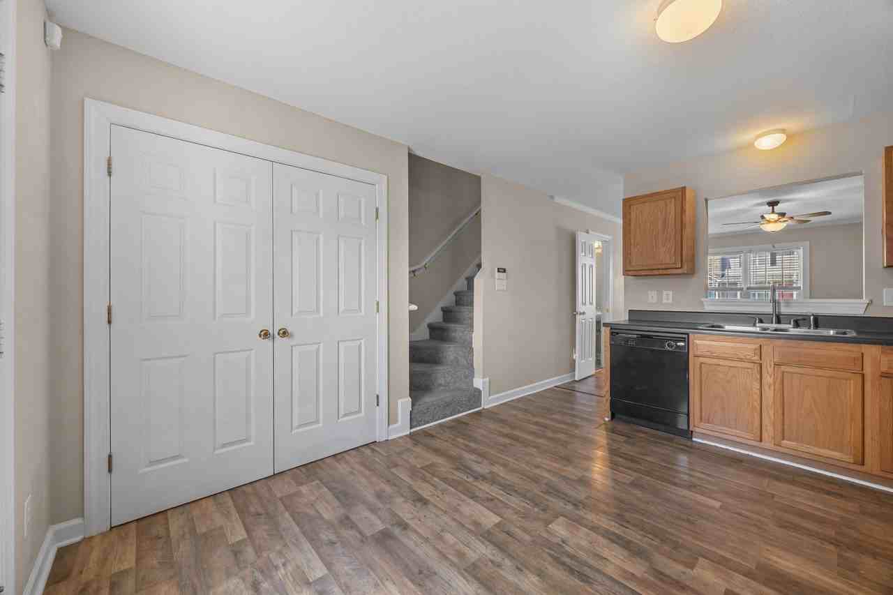 911 Springwood Dr - Photo 7 of 20