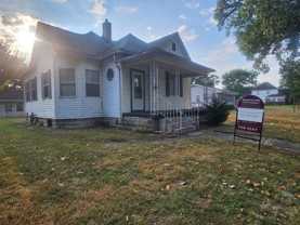 908 S 17th St - Photo 1 of 1