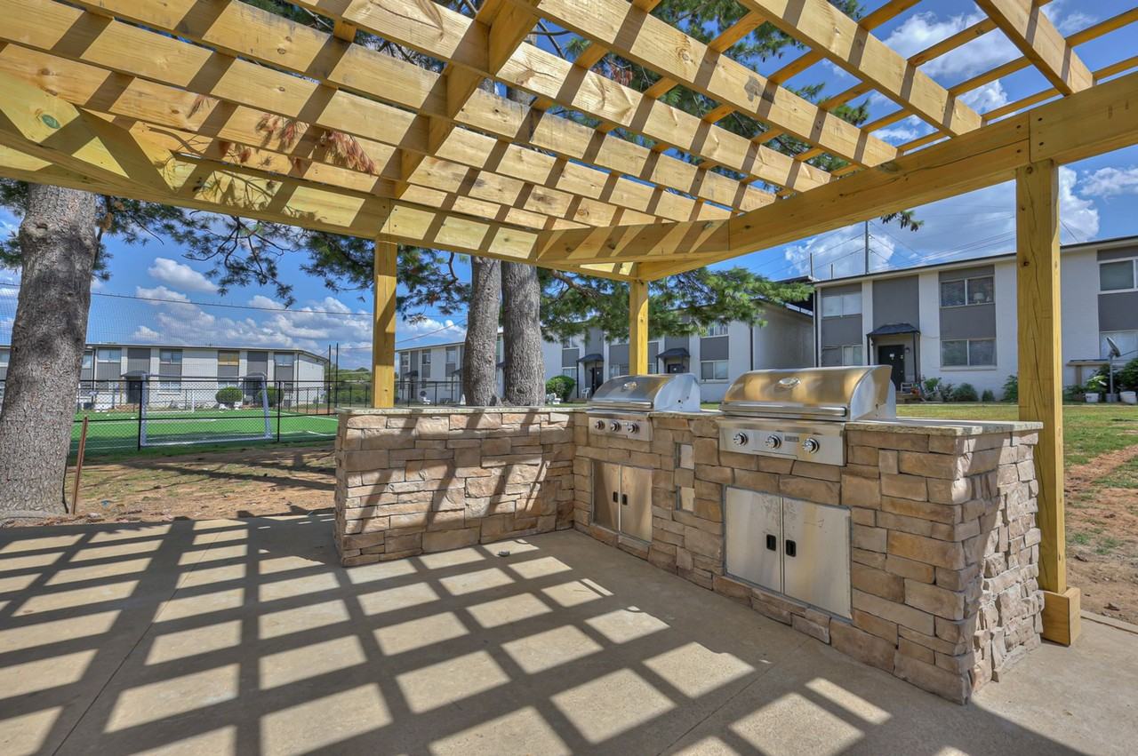 Avery Apartments - Photo 5 of 53