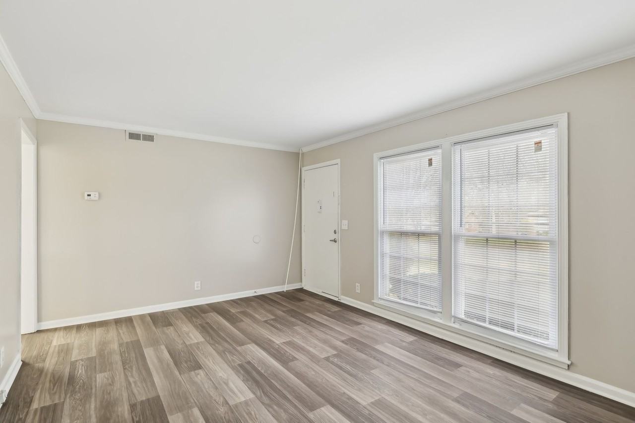 Jamestown Apartments - Photo 5 of 54