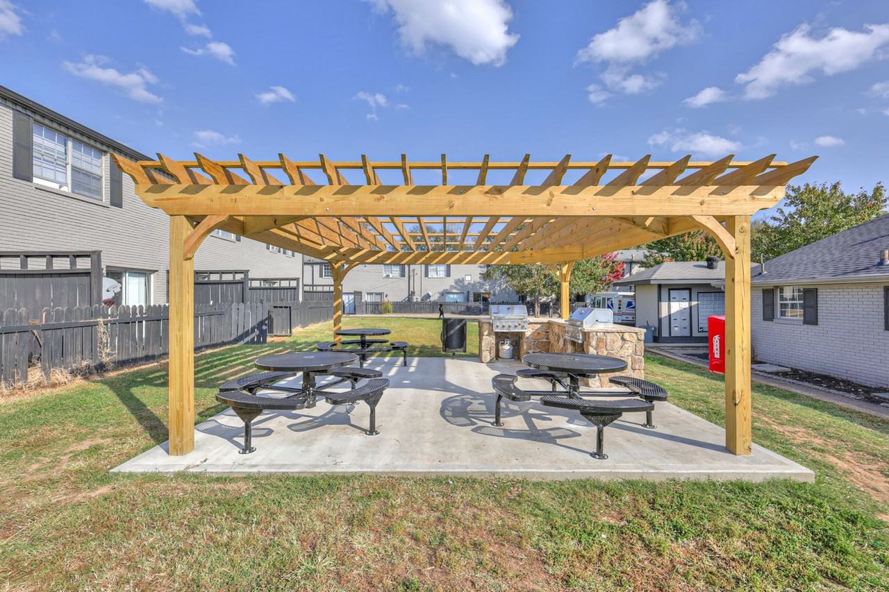 Solana at Brentwood - Photo 6 of 52