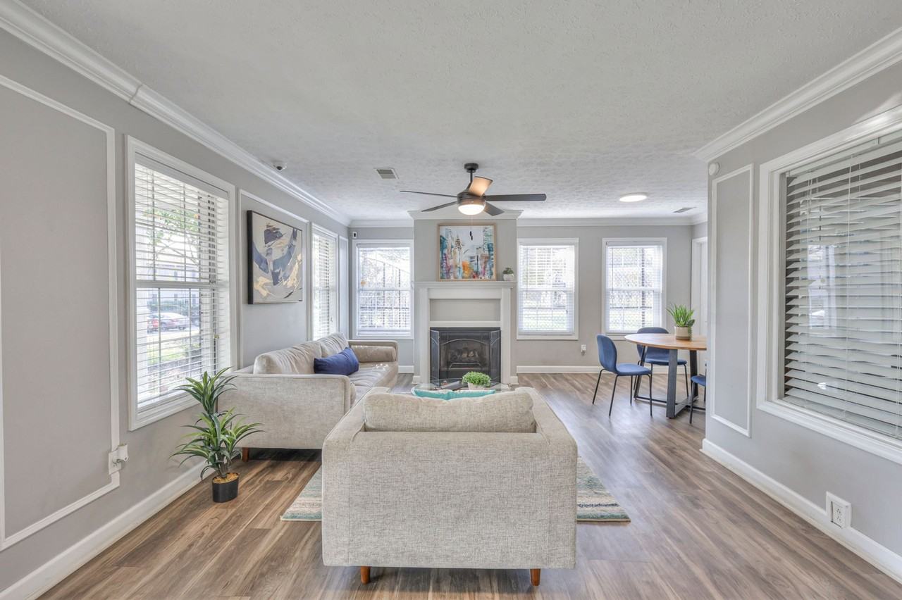 Solana at Brentwood - Photo 5 of 52