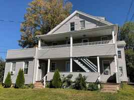 featured image of 16 Lake St