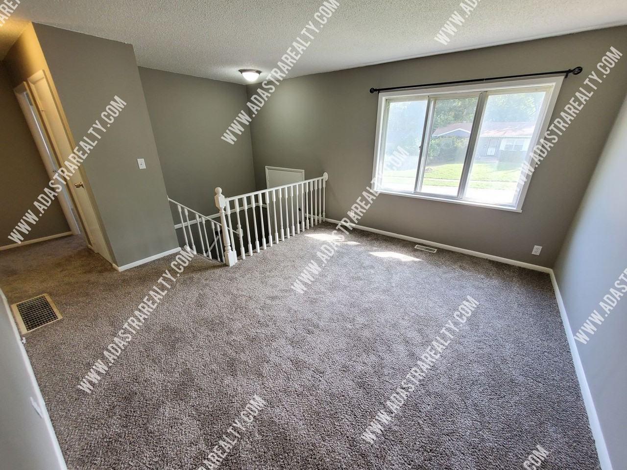9532 Booth Ave - Photo 2 of 16