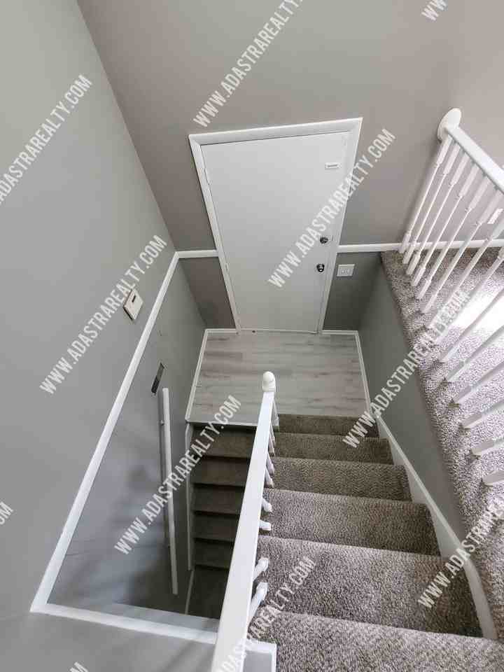 9532 Booth Ave - Photo 4 of 16
