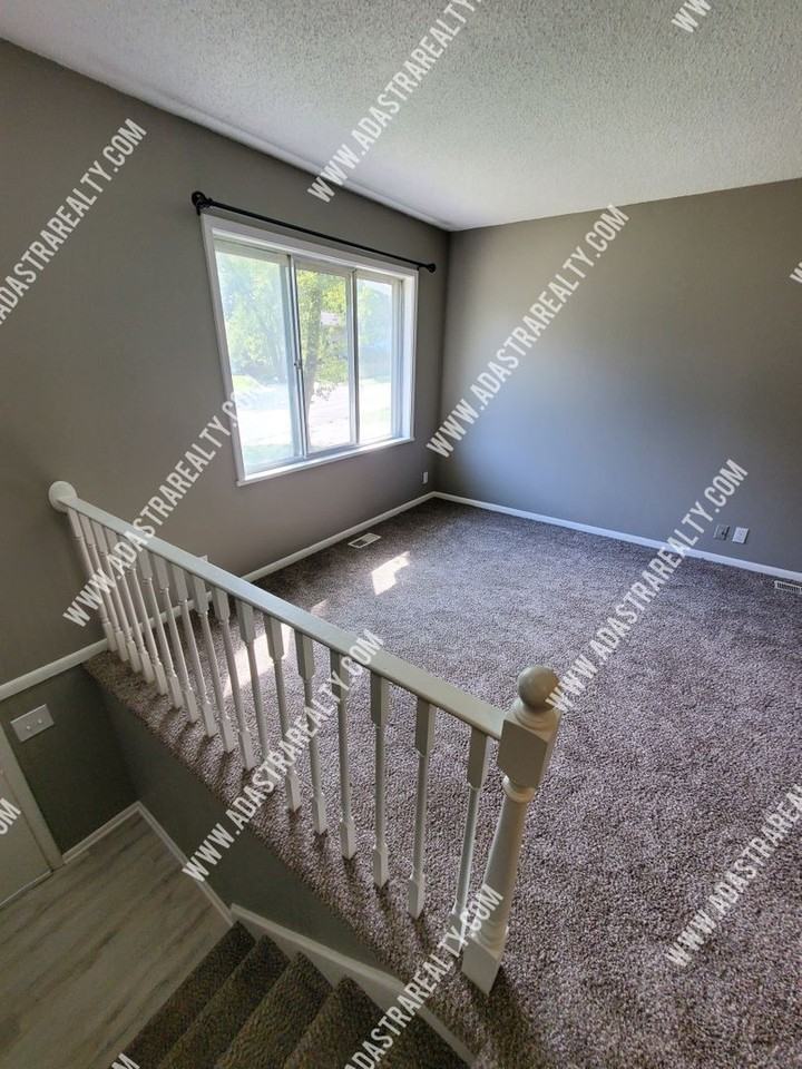9532 Booth Ave - Photo 5 of 16
