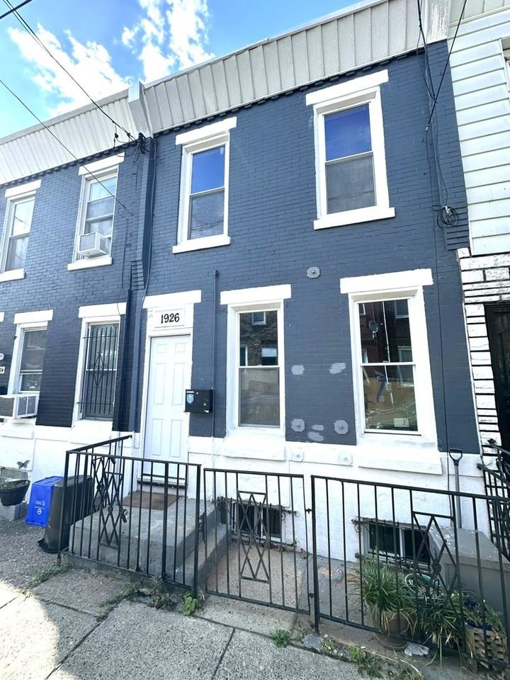 1926 Mcclellan St - Photo 3 of 36