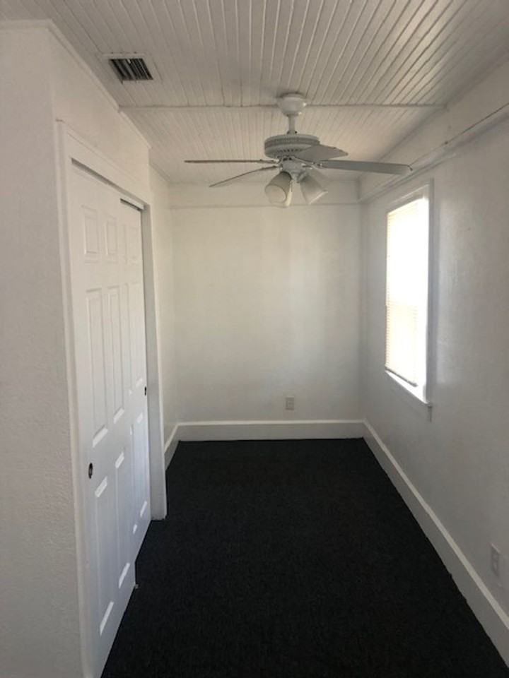 1300 Doctor Martin Luther King Junr St N - Photo 5 of 12