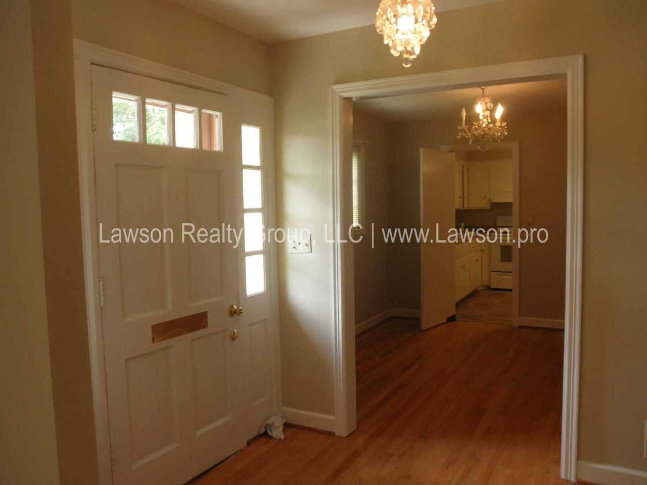 423 Highfield Rd - Photo 2 of 31