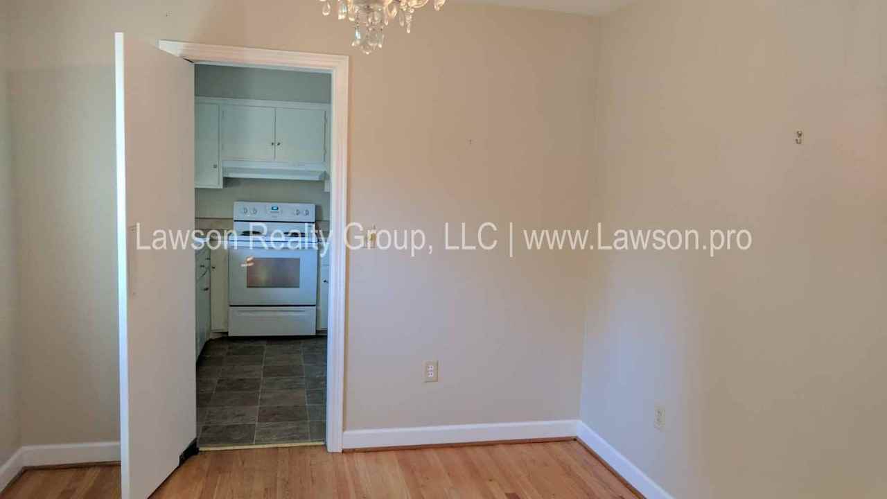 423 Highfield Rd - Photo 5 of 31