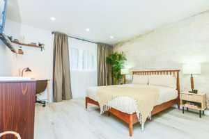 featured image of 16801 Moody Cir