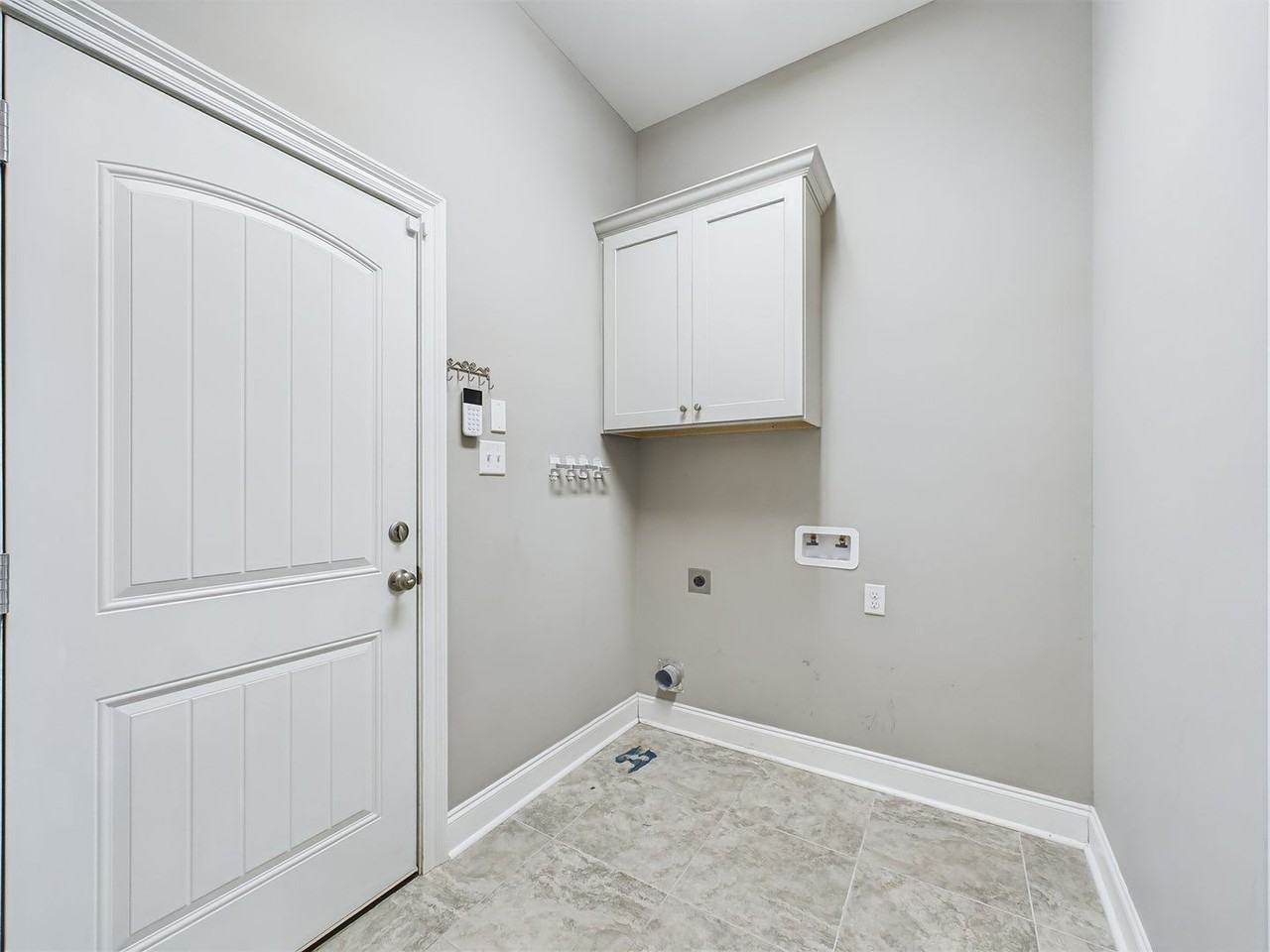 117 Harvey Cay Ln - Photo 3 of 20