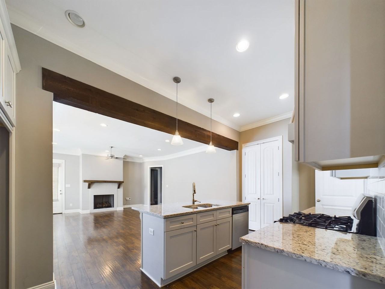 117 Harvey Cay Ln - Photo 5 of 20