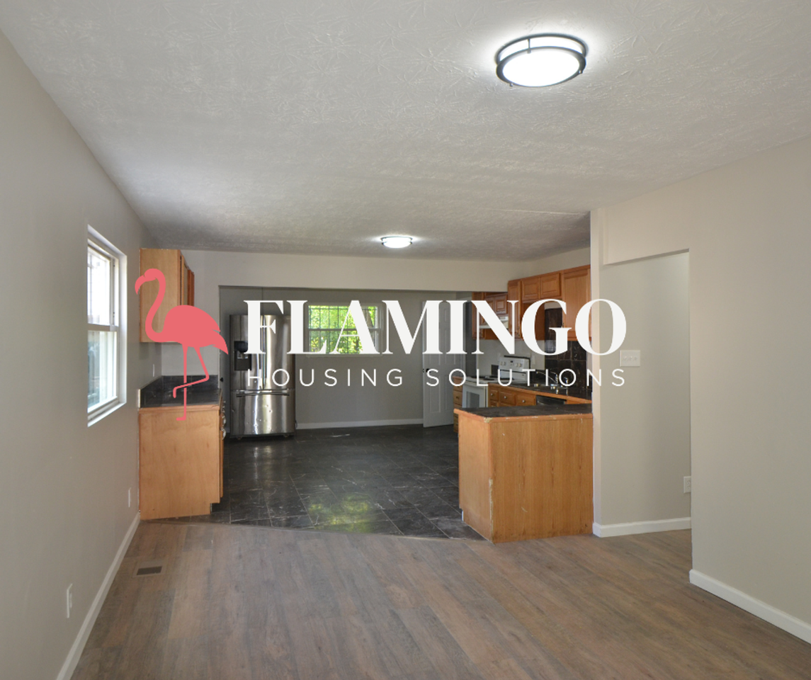 4336 Curundu Ave - Photo 3 of 12