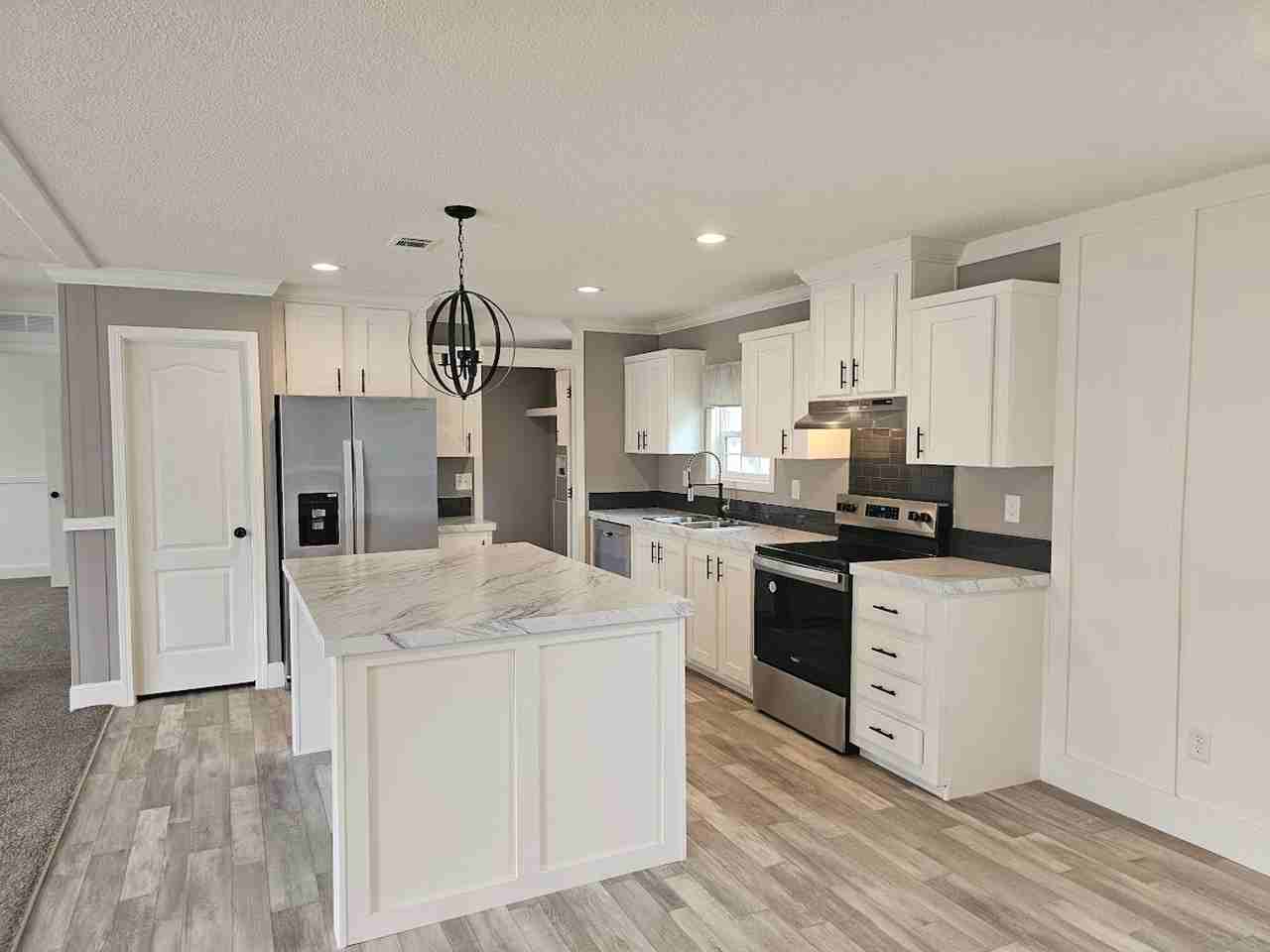 6803 West Avocado Street - Photo 6 of 26