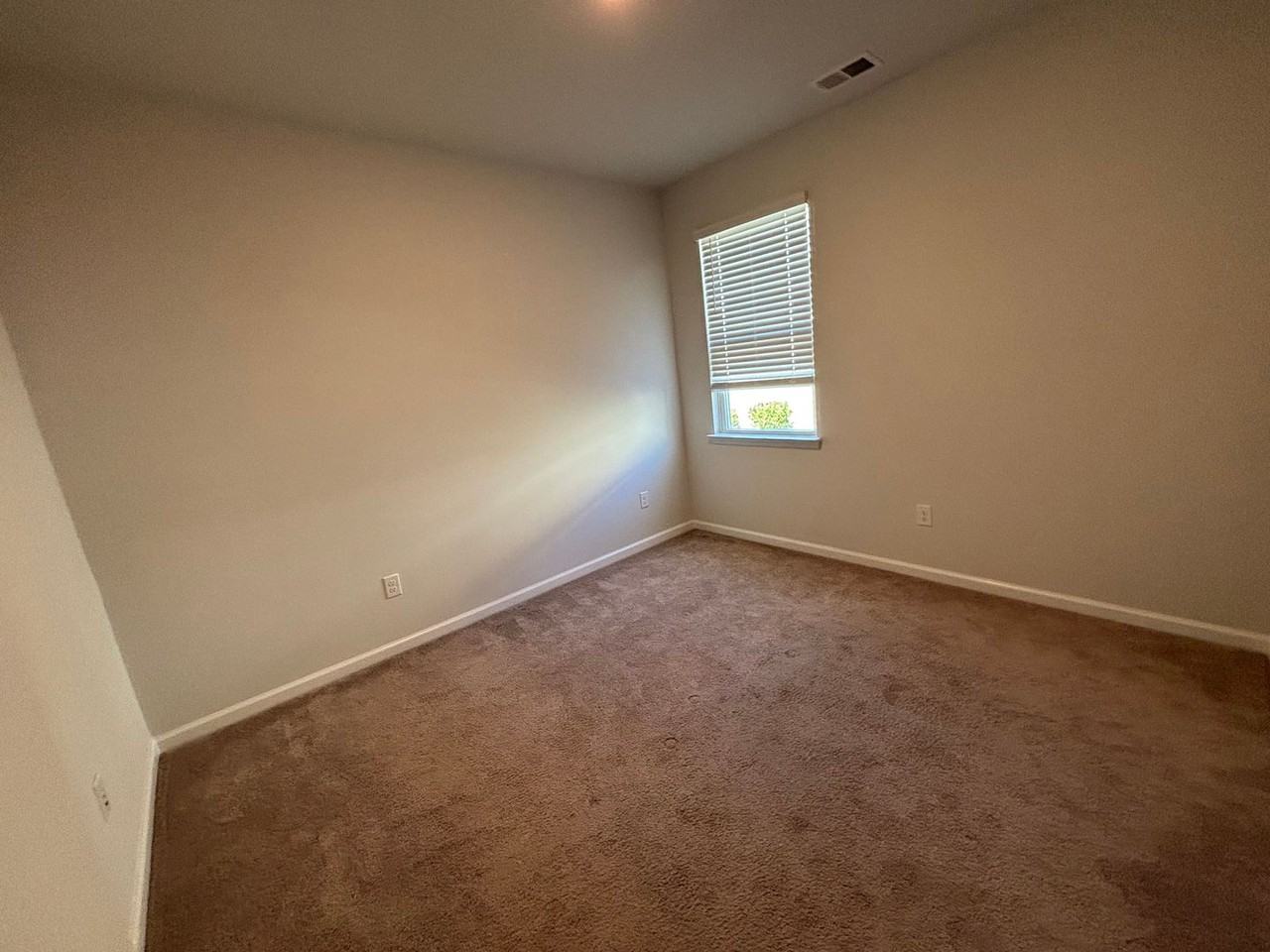 2888 Pegasus Pl - Photo 2 of 11