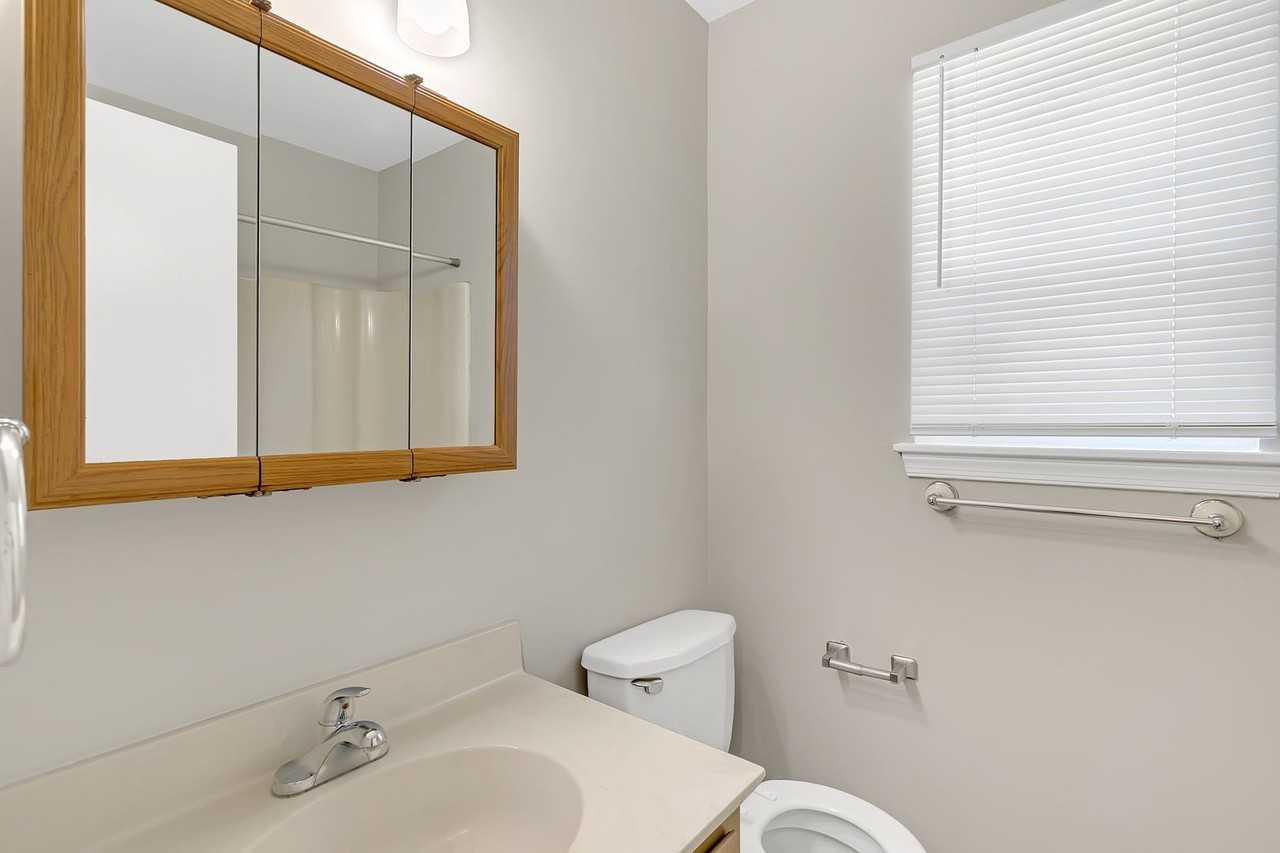 219 Springdale Way - Photo 7 of 24